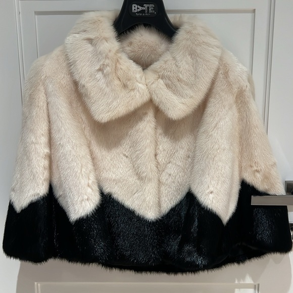 Byte by Teso Black and White Fur Cape Coat - Picture 2 of 7